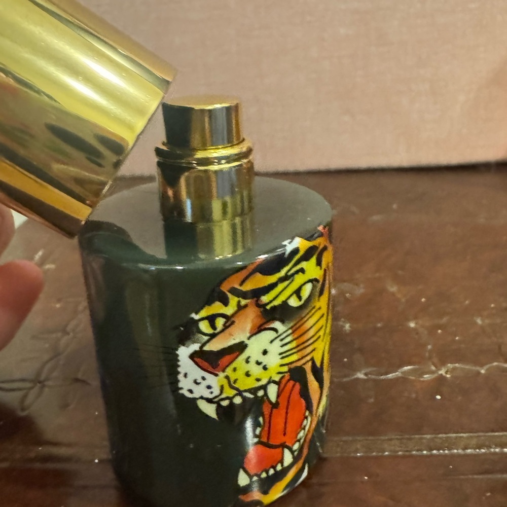 Ed Hardy “Tiger Ink” and Elizabeth Arden perfume - Picture 4 of 6